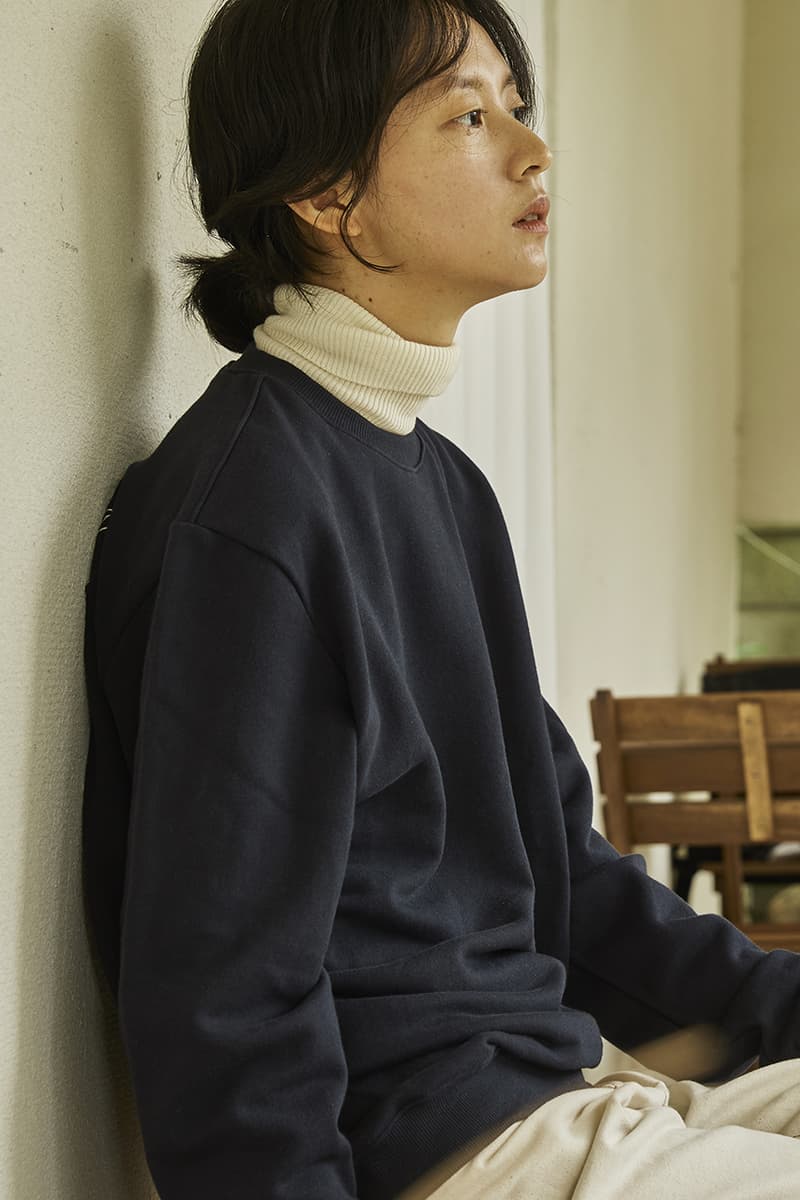 에이카 화이트, 2020 FW 프리미엄 베이직 컬렉션 룩북 ‘Portrait of a Day’ 공개, 강원도 고성, 데이트 코스, 연인룩, 커플룩, 남친룩, 스웨트셔츠, 스웨트팬츠