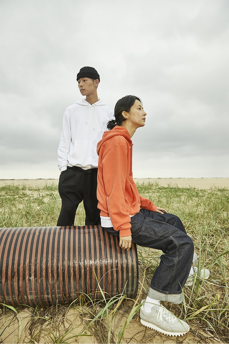 에이카 화이트, 2020 FW 프리미엄 베이직 컬렉션 룩북 ‘Portrait of a Day’ 공개, 강원도 고성, 데이트 코스, 연인룩, 커플룩, 남친룩, 스웨트셔츠, 스웨트팬츠