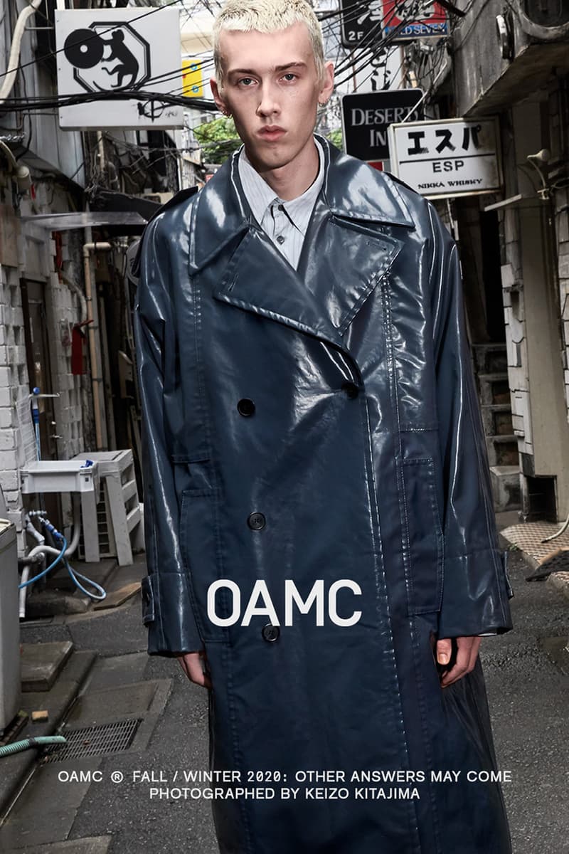 도쿄의 구석구석에서 촬영된 OAMC 2020년 가을, 겨울 캠페인, 애시드 다이, 트렌치코트, 가죽 코트, duane shirts, 루크 마이어