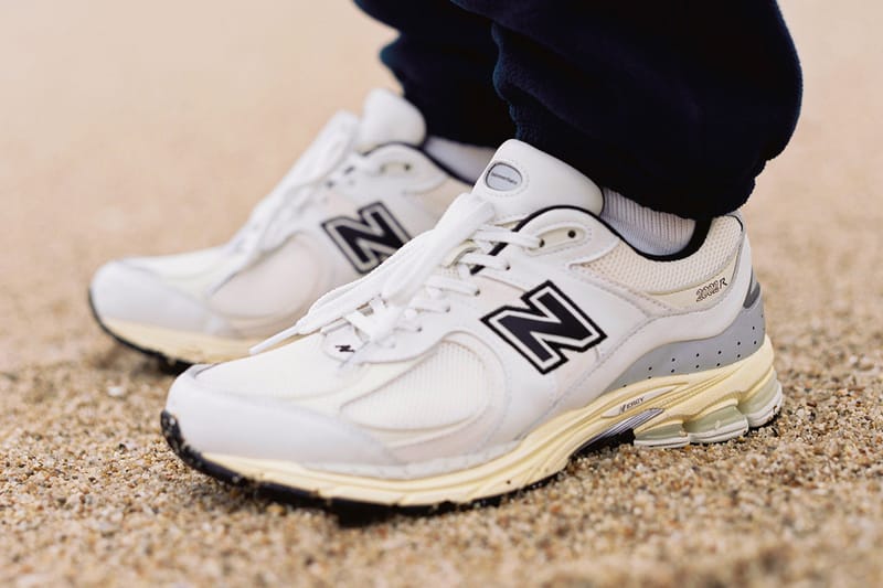 디스이즈네버댓 x 뉴발란스 협업 2002R 공식 출시 정보