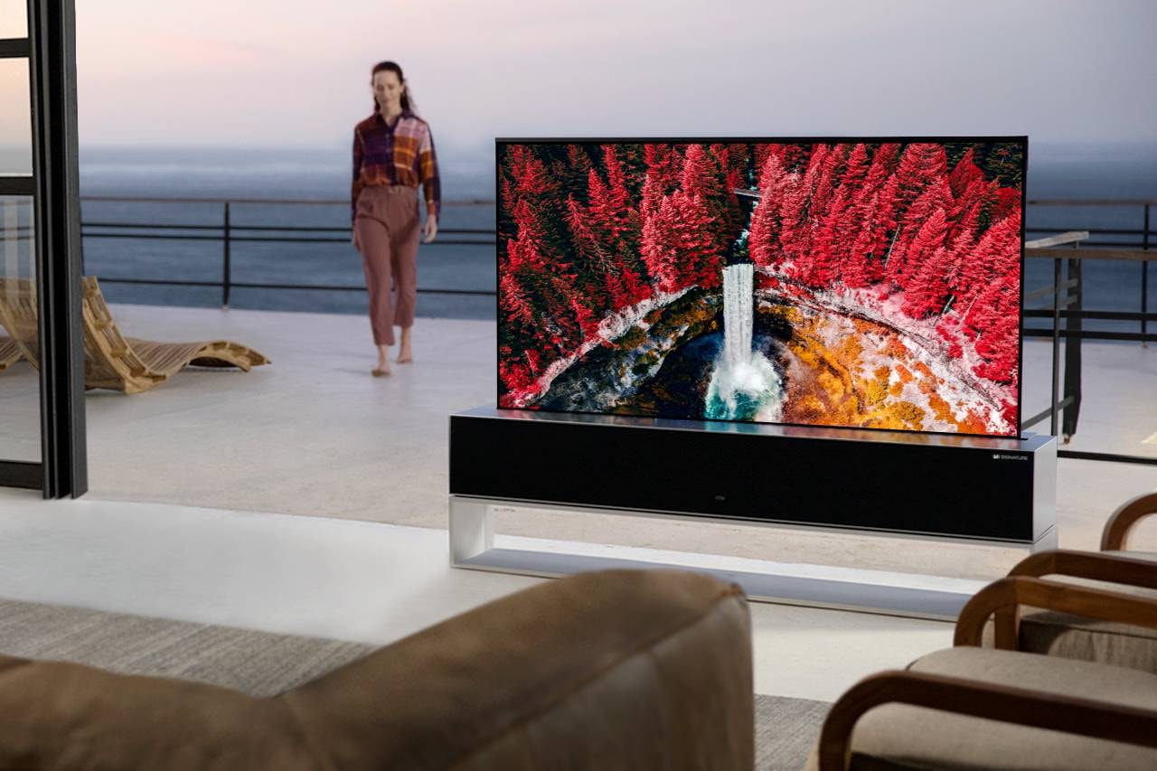 LG전자, 세계 최초의 롤러블 TV ‘LG 시그니처 올레드 R’ 국내 공식 출시