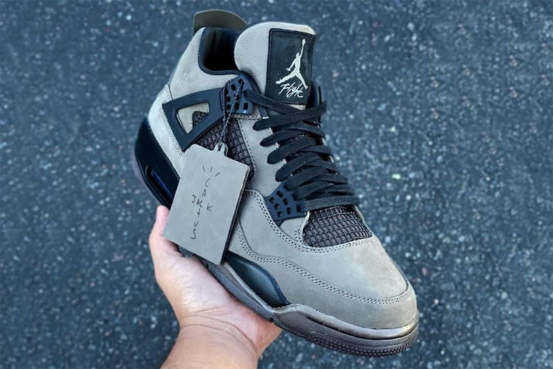 트래비스 스콧 x 에어 조던 4의 실물 이미지가 공개됐다
