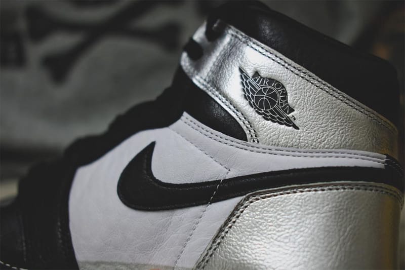 에어 조던 1 하이 OG '실버 토' 추가 사진 및 출시 일정