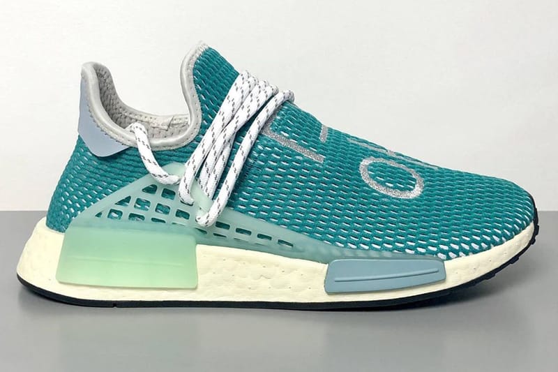 '인종' 스니커, 퍼렐 x 아디다스 오리지널스 '대쉬 그린'은 7천7백77켤레 한정 판매된다?