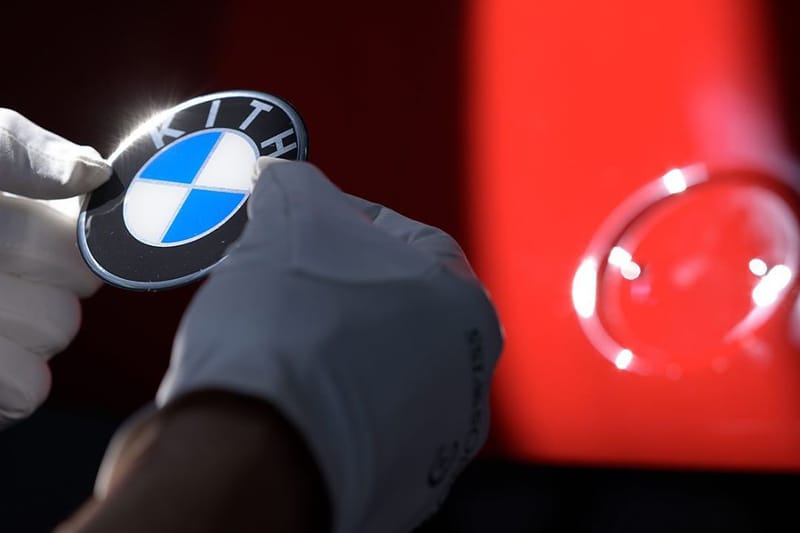 로니 피그가 직접 공개한, 키스 x BMW 협업 티저