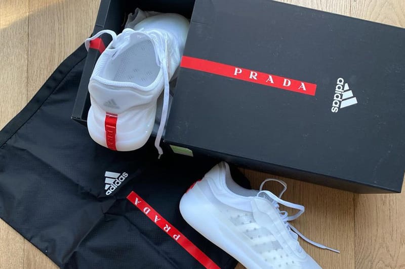 션 워더스푼이 직접 공개한 프라다 x 아디다스 스니커의 모습은?