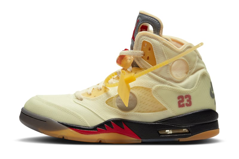 버질 아블로 친필 사인 오프 화이트 x 나이키 에어 조던 5 '세일'을 4 달러에 가질 기회?