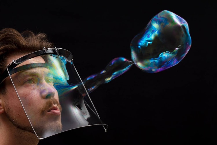 숨 쉴 때마다 비눗방울 뿜어내는 ‘비누 마스크’가 공개됐다