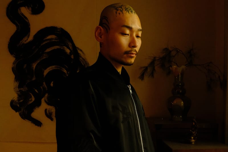 이세, 한국 전통 호랑이와 까치를 수놓은 수베니어 재킷 출시