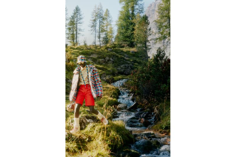 럭셔리와 아웃도어의 만남, 구찌 x 노스페이서 컬렉션 룩북 공개, 노페 패딩, 재킷, 봄버, 구찌 스니커, 지속가능한 패션, 재활용 소재, 에코닐