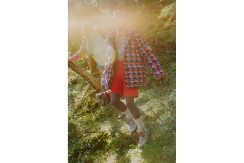 럭셔리와 아웃도어의 만남, 구찌 x 노스페이서 컬렉션 룩북 공개, 노페 패딩, 재킷, 봄버, 구찌 스니커, 지속가능한 패션, 재활용 소재, 에코닐