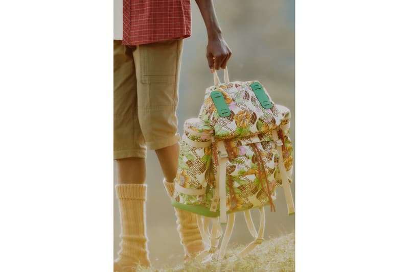 럭셔리와 아웃도어의 만남, 구찌 x 노스페이서 컬렉션 룩북 공개, 노페 패딩, 재킷, 봄버, 구찌 스니커, 지속가능한 패션, 재활용 소재, 에코닐