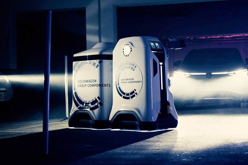 폭스바겐, 자동으로 전기차를 충전하는 자율 주행 로봇 프로토타입 공개