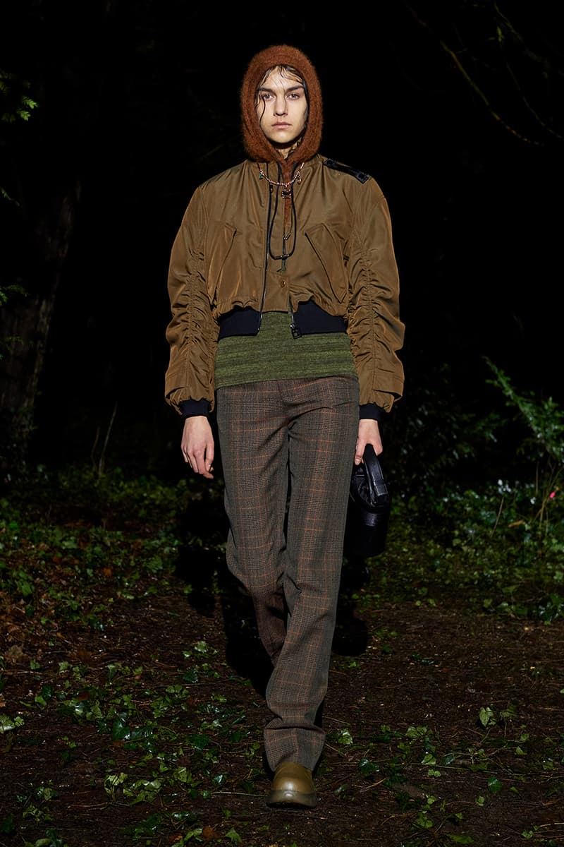 한밤중 숲에서 떠나는 환상 여행, 우영미 2021 FW 컬렉션, 파리 패션위크, 베르나르 베르베르, 여행의 책, 한국 디자이너 브랜드