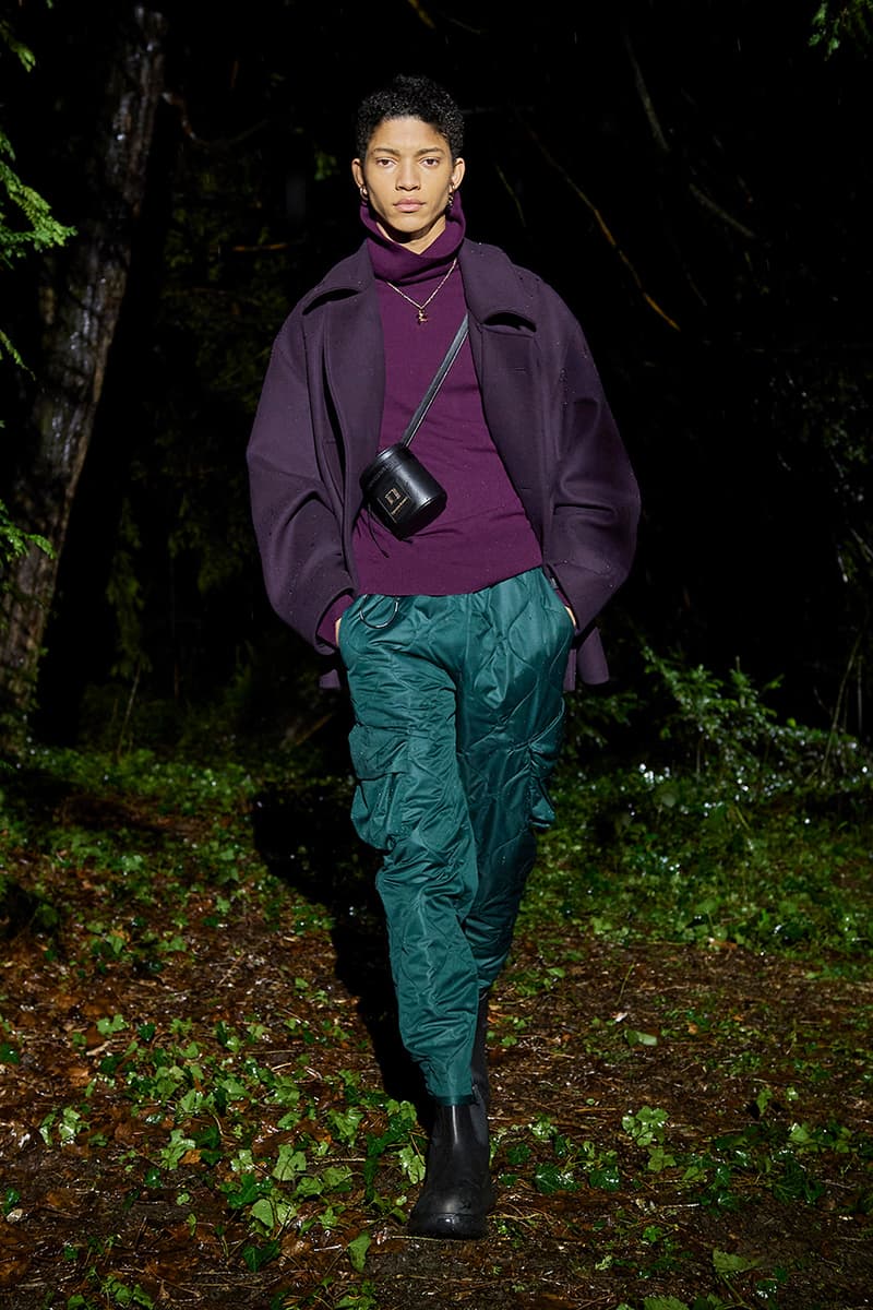 한밤중 숲에서 떠나는 환상 여행, 우영미 2021 FW 컬렉션, 파리 패션위크, 베르나르 베르베르, 여행의 책, 한국 디자이너 브랜드