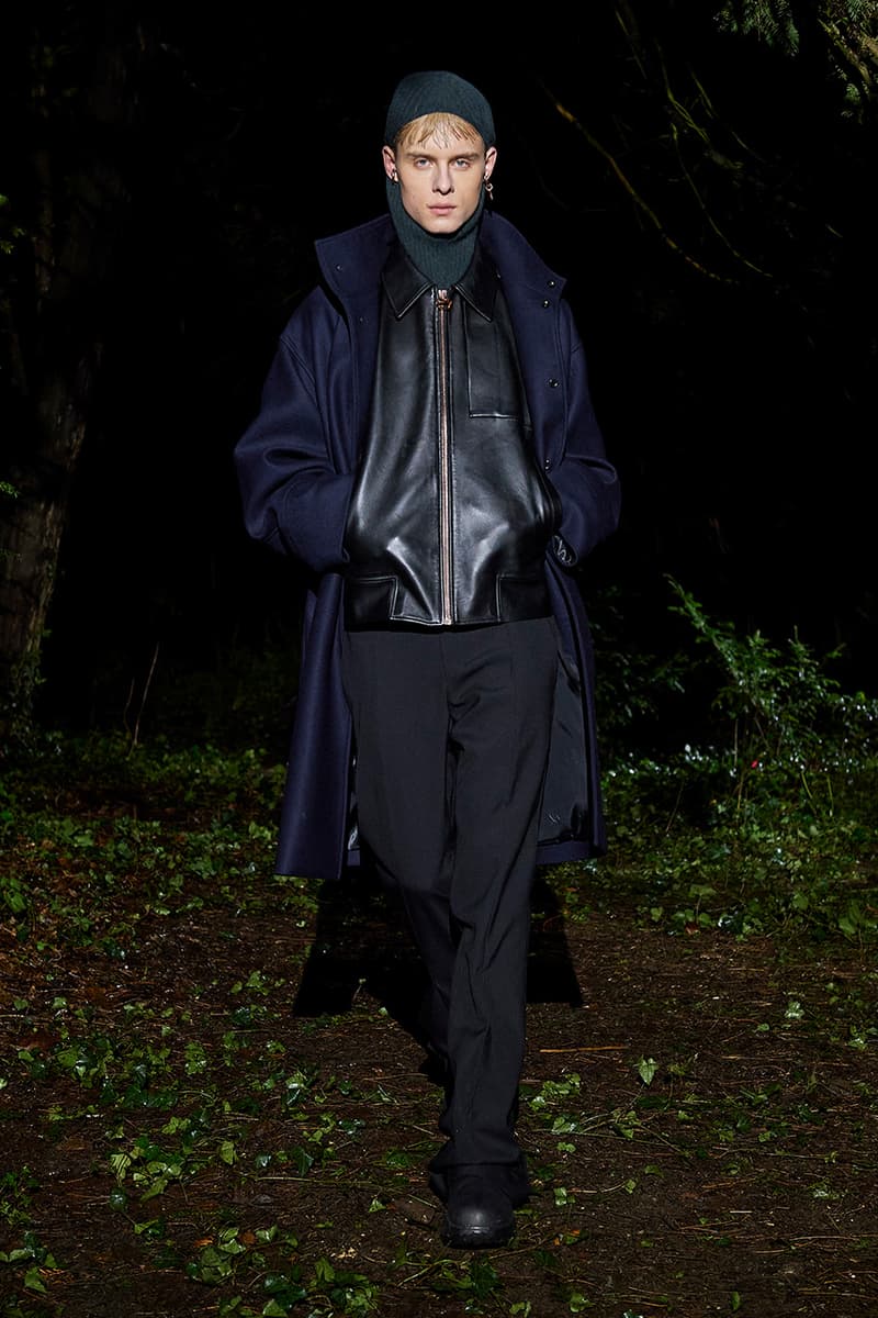 한밤중 숲에서 떠나는 환상 여행, 우영미 2021 FW 컬렉션, 파리 패션위크, 베르나르 베르베르, 여행의 책, 한국 디자이너 브랜드