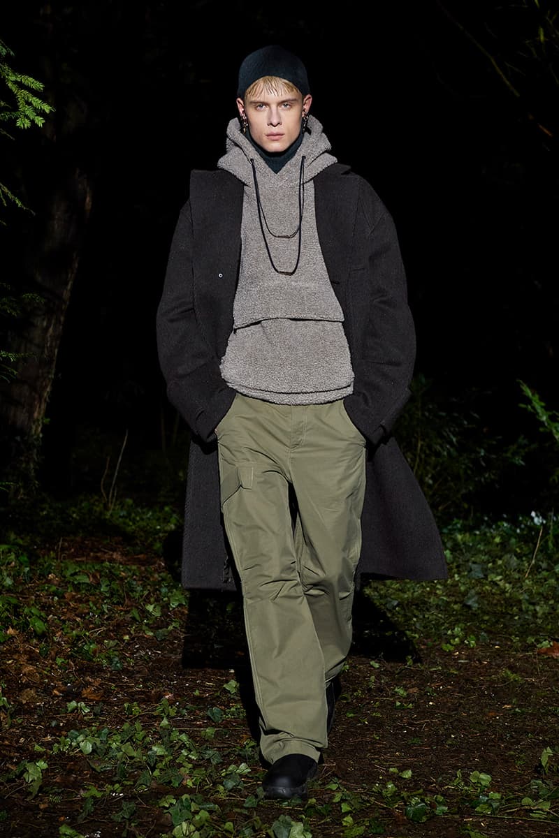 한밤중 숲에서 떠나는 환상 여행, 우영미 2021 FW 컬렉션, 파리 패션위크, 베르나르 베르베르, 여행의 책, 한국 디자이너 브랜드