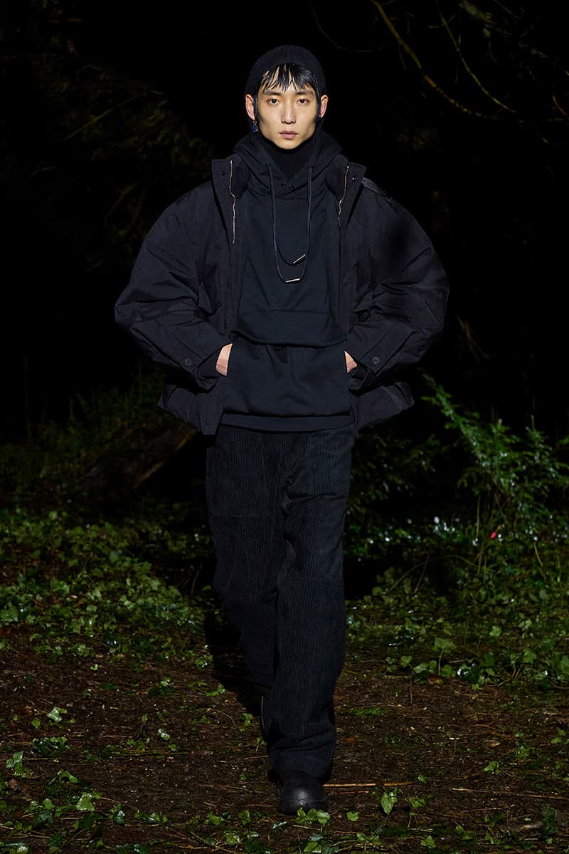 한밤중 숲에서 떠나는 환상 여행, 우영미 2021 FW 컬렉션, 파리 패션위크, 베르나르 베르베르, 여행의 책, 한국 디자이너 브랜드