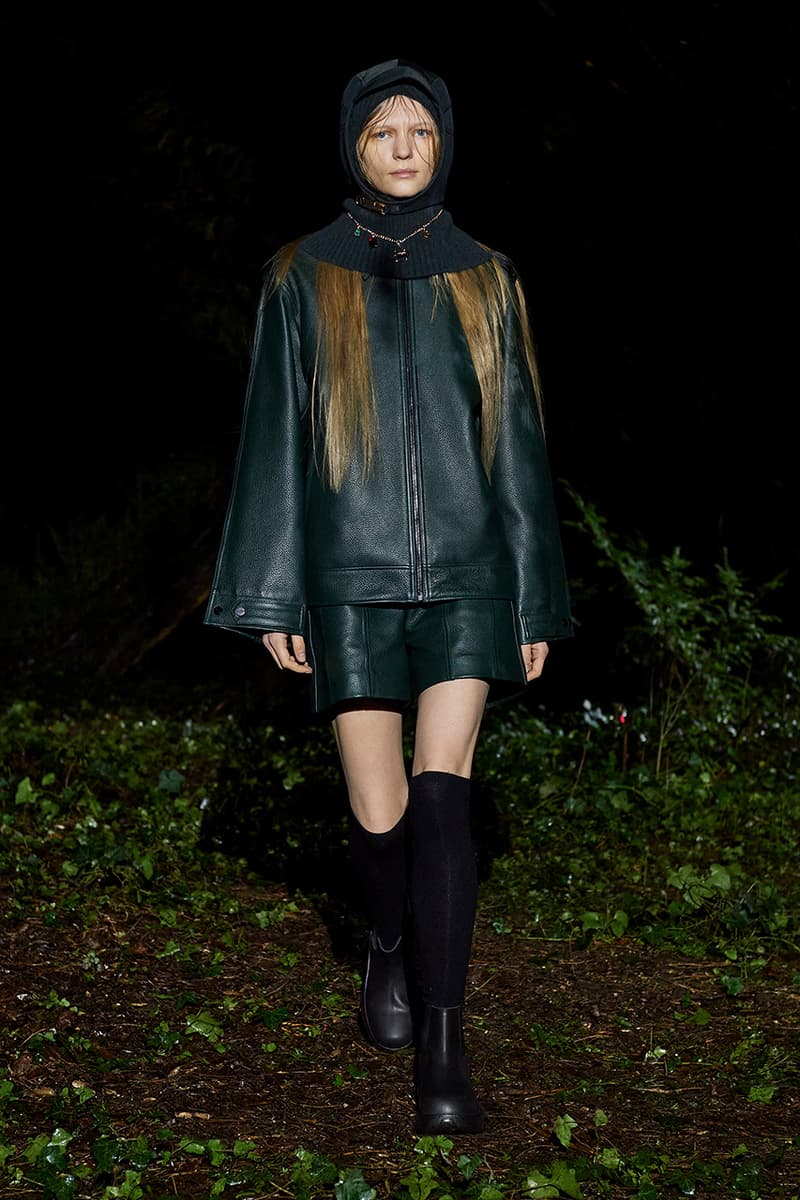 한밤중 숲에서 떠나는 환상 여행, 우영미 2021 FW 컬렉션, 파리 패션위크, 베르나르 베르베르, 여행의 책, 한국 디자이너 브랜드