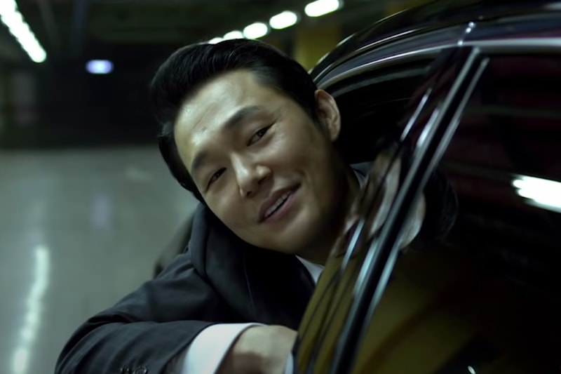 '타짜'부터 '기생충'까지, 한국 영화 속 등장했던 잊지 못할 자동차 10, 봄날은 간다, 타짜, 추격자, 터널, 버닝, 8월의 크리스마스, 멋진 하루, 이웃 사람, 클라이슬러, 현대, 갤로퍼, 볼보, G40 GL, 재규어 XJ, 메르세데스-벤츠, S 클래스, 기아, K5, 포르쉐, 911, 대우, 티코, 아반떼, 오피러스, 곽철용, 하정우, 마동석