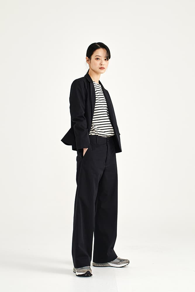 도시 속 일상을 표현한 유니폼 브릿지의 2021 SS 컬렉션