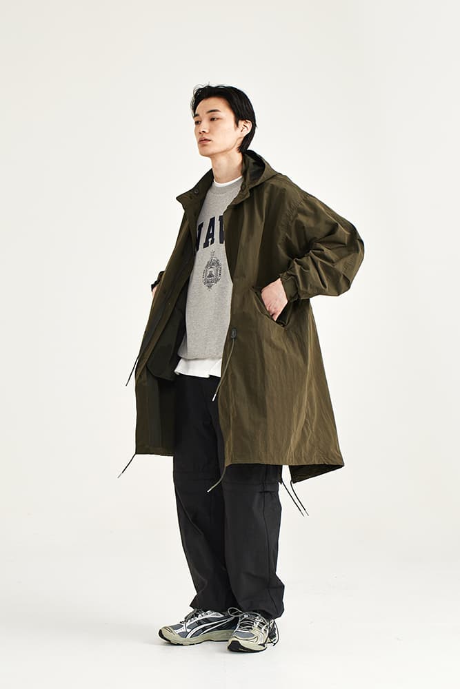 도시 속 일상을 표현한 유니폼 브릿지의 2021 SS 컬렉션