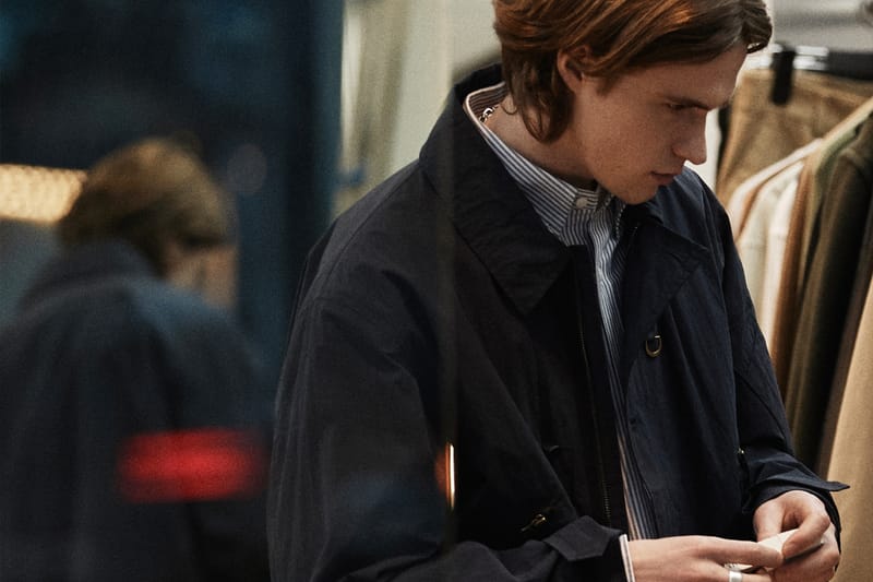 도시 속 일상을 표현한 '유니폼 브릿지'의 2021 SS 컬렉션