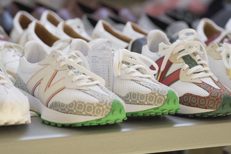 카사블랑카 x 뉴발란스 327 새 컬러웨이 2종, 이달 내 출시된다?