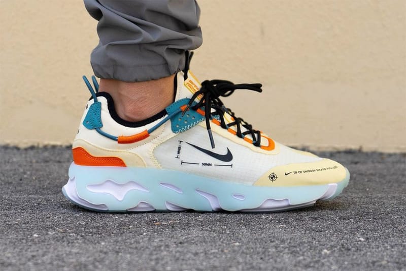 '오프 화이트 맛' 러닝화, 나이키 리액트 라이브 착용 사진 최초 공개