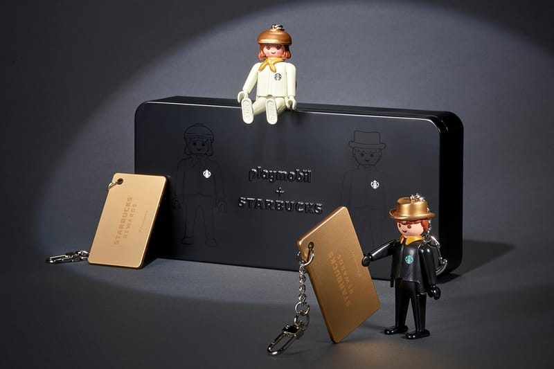 스타벅스 x 플레이모빌 한정판 키체인 피규어 & 골드카드 세트 출시