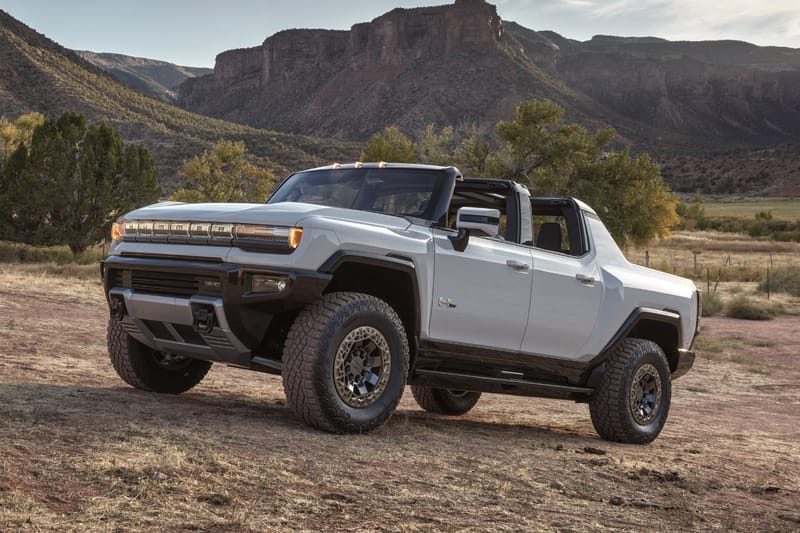 ‘허머 EV’ 1호 모델이 경매에서 무려 약 28억 원에 낙찰됐다