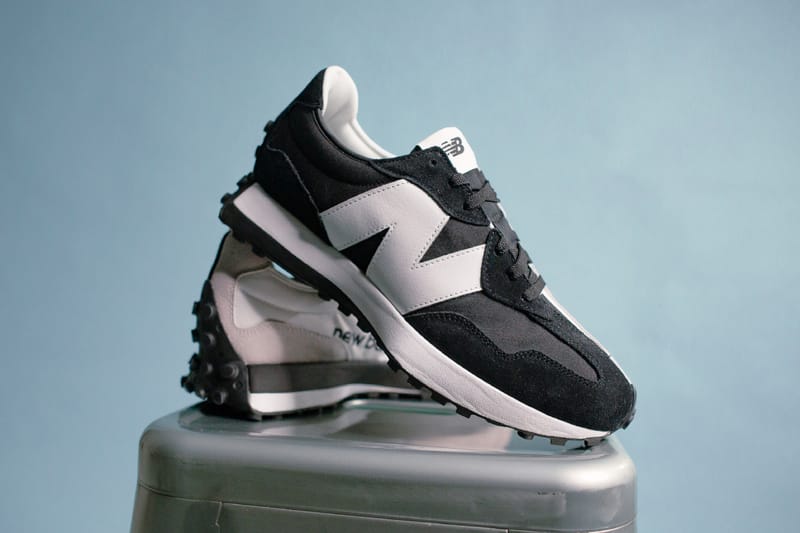 풋락커 x 뉴발란스, 협업 한정판 327 스니커 2종 출시
