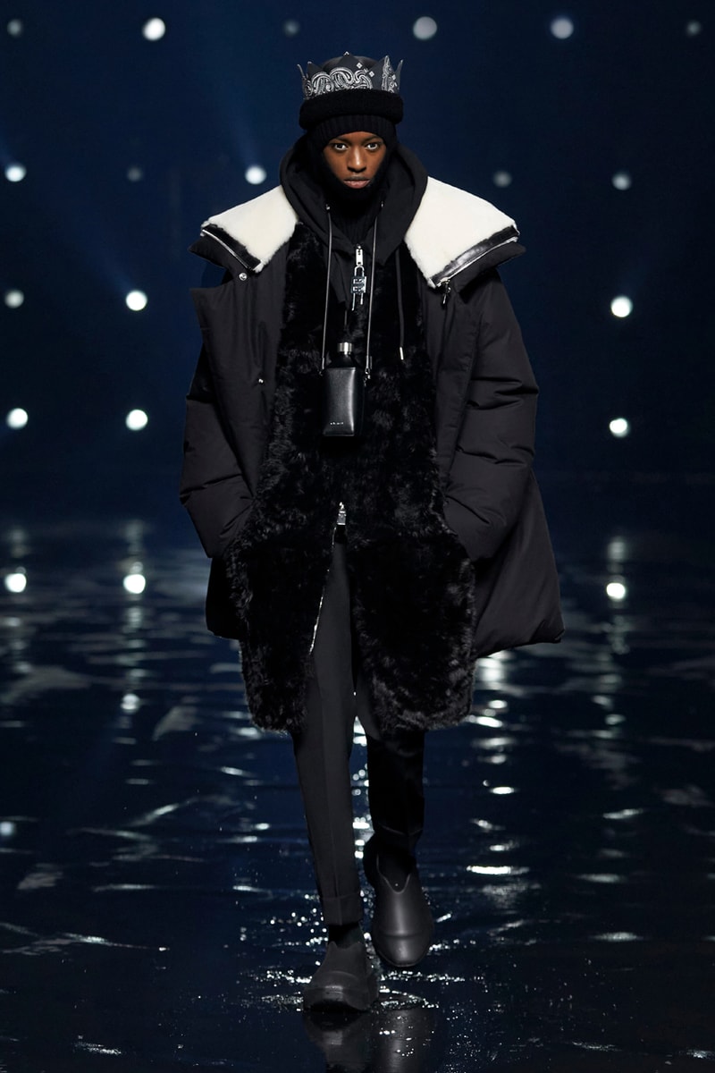 매튜 윌리엄스의 지방시 2021 FW 컬렉션, 과장된 실루엣과 미래적 디자인, 1017 알릭스 9SM
