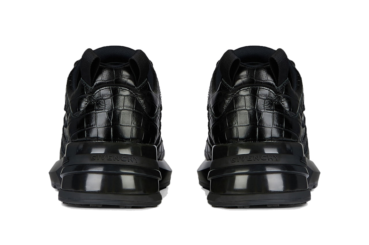 매튜 윌리엄스의 첫 지방시 스니커 ‘지브 1’이 출시됐다, 크리에이티브 디렉터, 신발