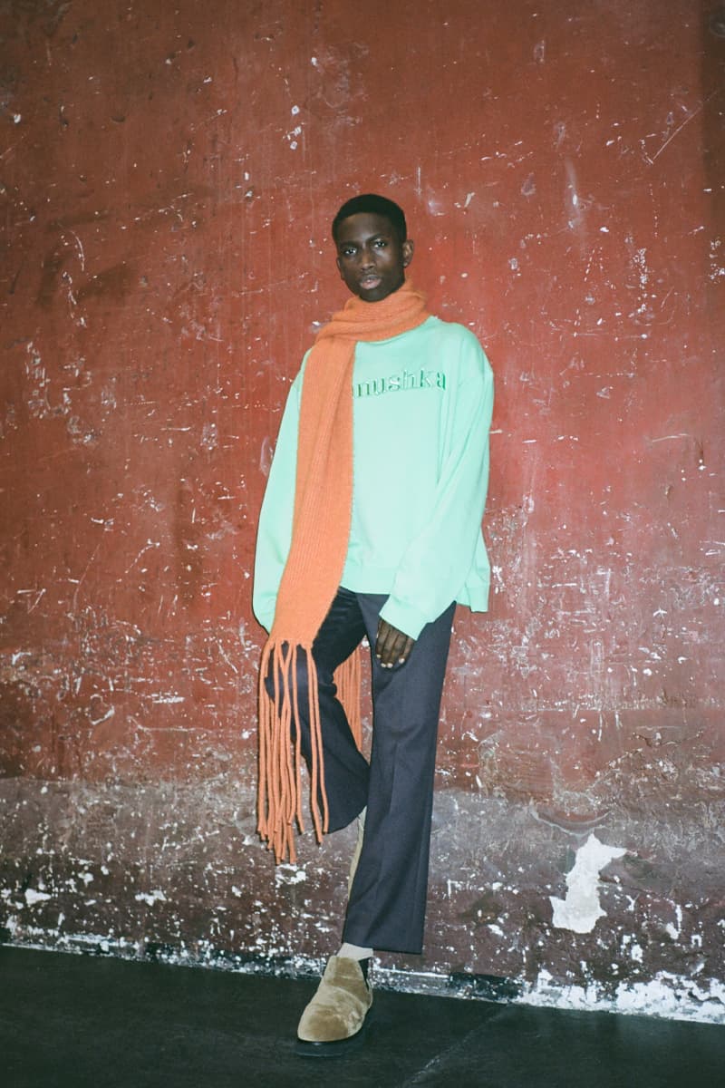 옷의 기능과 형태에 집중한 나누시카의 2021년 가을, 겨울 컬렉션, 비건 가죽, 지속 가능성, 코트, 액세서리, 모노그램, 나누슈카, 산드라 샌더, 달리 극장 박물관