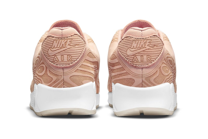 나뭇결을 새겨 넣은 나이키 에어 맥스 90 ‘레이저’ 공식 발매 정보, 스니커, SNKRS, 스우시