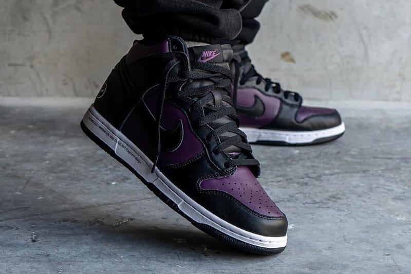 프라그먼트 디자인과 나이키의 협업 덩크 하이 '베이징' 실착 이미지