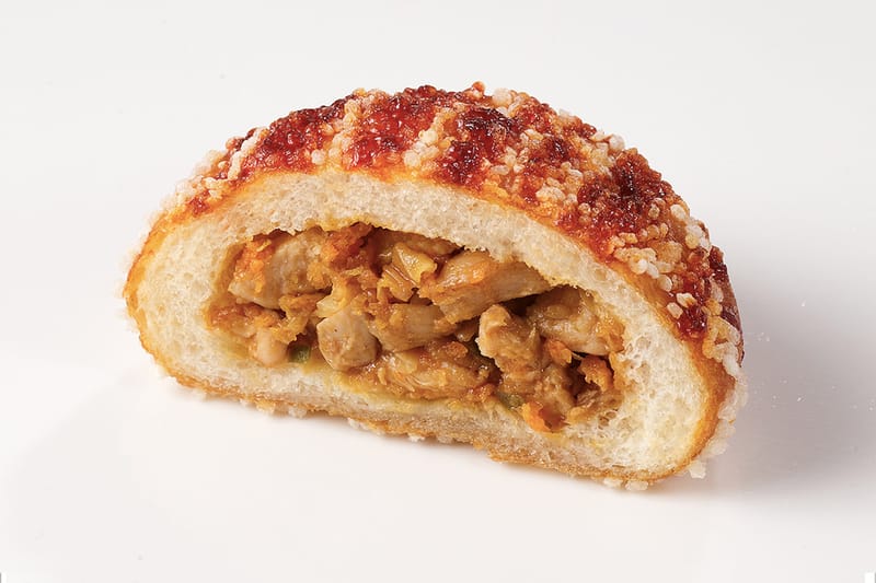 교촌치킨을 품은 고로케, 이제 뚜레쥬르에서 맛 볼 수 있다