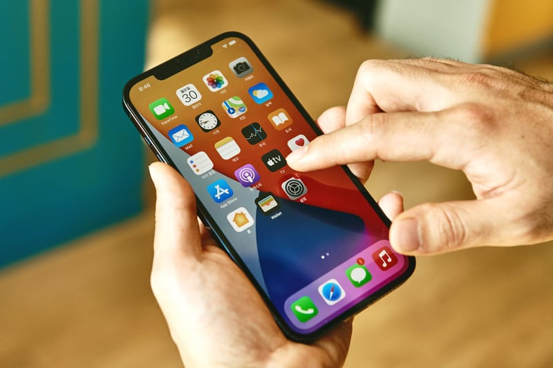 애플 아이폰 13의 노치 디자인, 기존 모델보다 얼마나 작아질까?