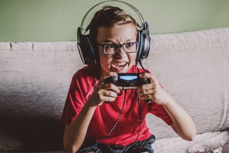 청소년의 게임 이용시간 증가, '과몰입과 무관하다'는 조사 결과가 나왔다