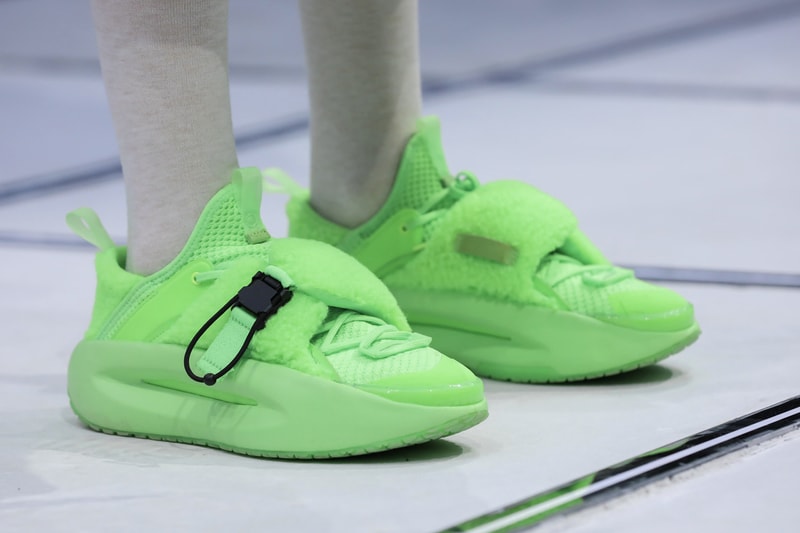 떠오르는 스니커 강자, 리닝 2021 FW 컬렉션 런웨이 공개, 드웨인 웨이드, NBA, 시그니처 농구화