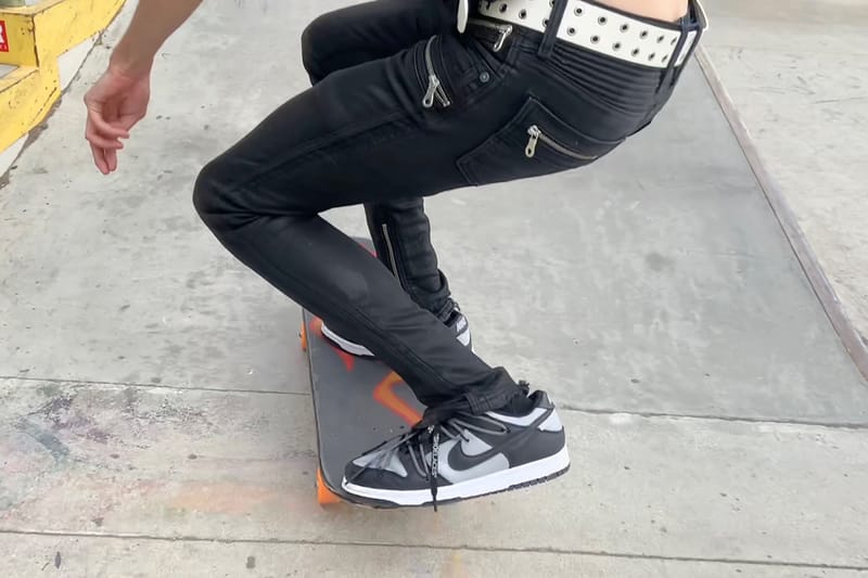 뱀 마르지엘라가 공개한 미출시 오프 화이트 x 나이키 덩크 로우의 실물은?