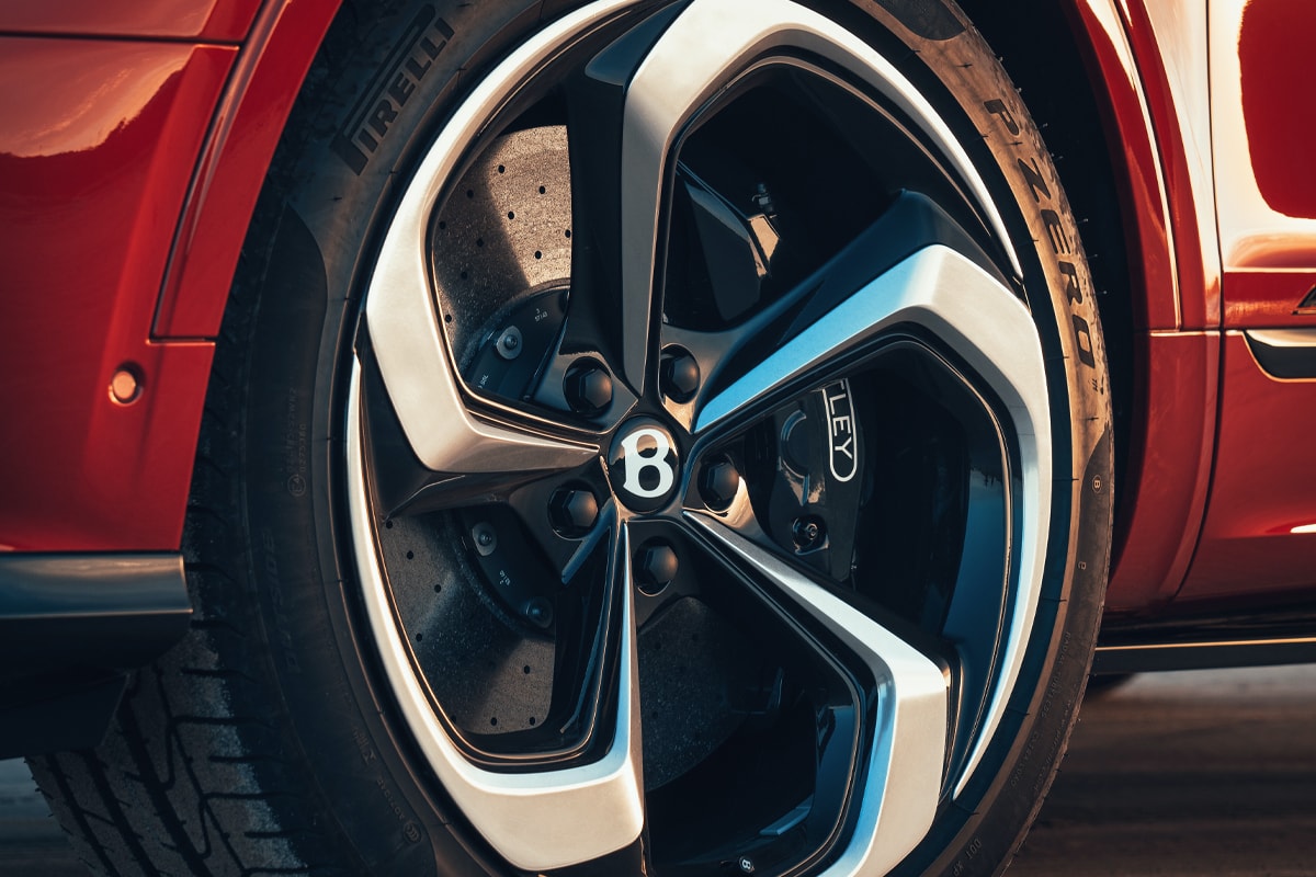 벤틀리의 초호화 SUV, '벤테이가 S’가 공개됐다, 영국 럭셔리카 브랜드, 4.0리터 V8 트윈터보 엔진