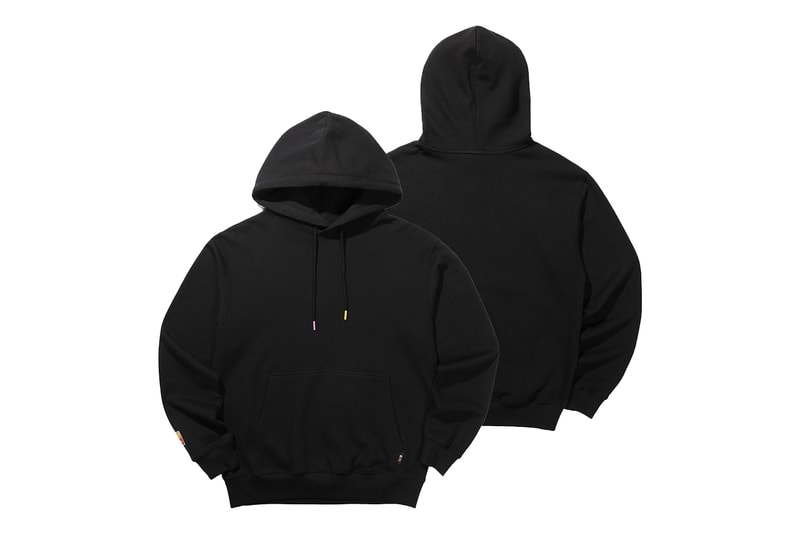 지금 바로 구매 가능한 방탄소년단 x 맥도날드 세트 메뉴 & 머천다이즈, RM, 하이브, 맥너겟, 프렌치 프라이, 후렌치 후라이, 감자튀김, 감튀, 진, 슈가, 제이홉, 지민, 뷔, 정국, 케이준 소스, 스위트 칠리 소스
