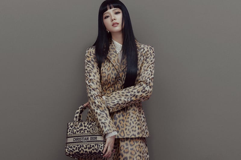 디올 2021 가을 여성복 컬렉션을 선보인 블랙핑크 지수의 화보