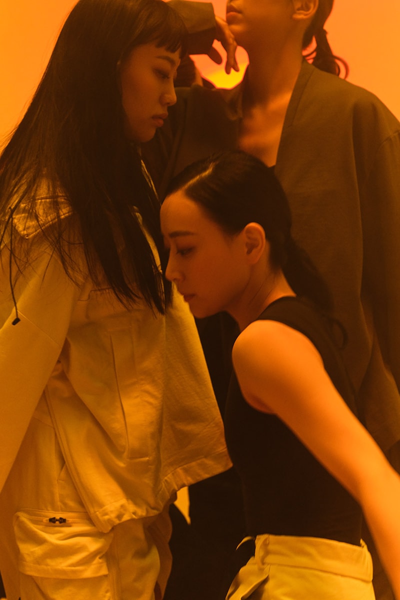 코오롱스포츠의 어반 퍼포먼스 웨어 ‘라이프테크’ 신제품 라인업 공개, 사막, 차진엽, 고어텍스, 콜렉티브에이