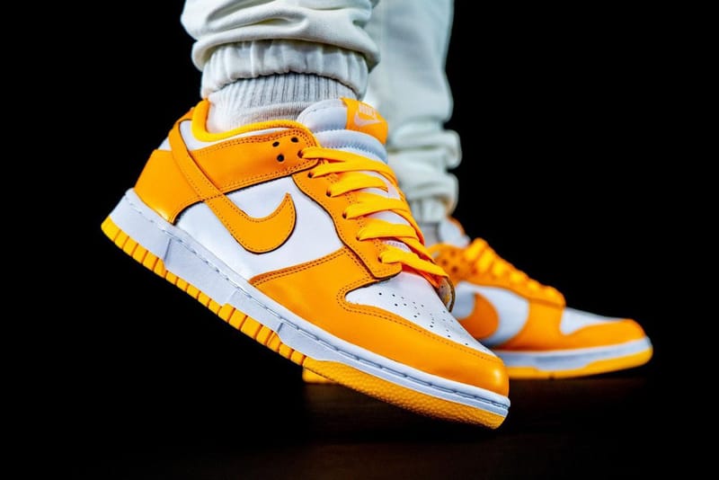 또 다른 여름 덩크, 나이키 덩크 로우 '레이저 오렌지' 실물 착용 사진