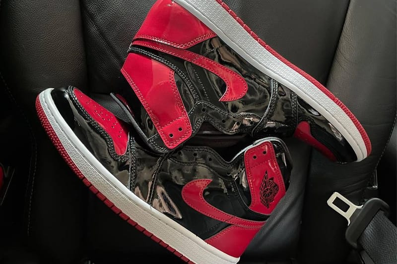 에어 조던 1 하이 OG '페이턴트 브레드'의 실물 사진이 공개됐다