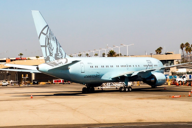 드레이크의 전용기 '에어 드레이크'의 내부 살펴보기