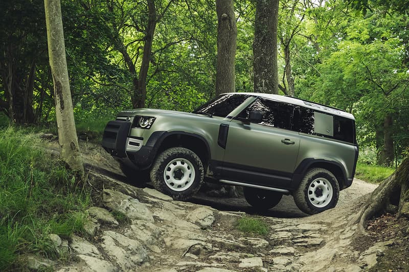 랜드로버의 대표 SUV, ‘올 뉴 디펜더 90’ 국내 공식 출시, 오프로더